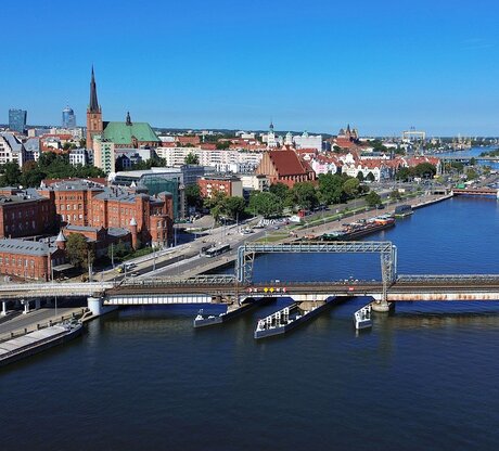 Alternativlos grabenlos: Dreifache Fluss-Unterquerung für Glasfasernetzausbau mitten in Stettin
